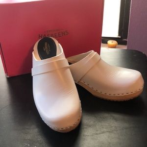 White Swedish hasbeen clogs